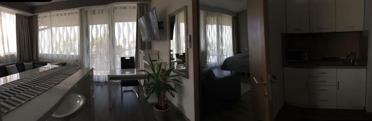 Calypso Lakeside Rooms & Lux Apartments Siofok Exterior photo
